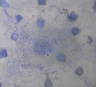 Složení:
čajové sáčky Teekanee, tempera, tabák, cukr, jar, nosní kapky Stoptussin, díra